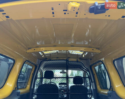 Желтый Рено Кенгу, объемом двигателя 0 л и пробегом 50 тыс. км за 10404 $, фото 42 на Automoto.ua