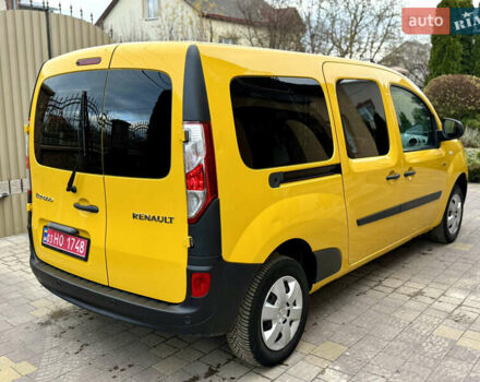 Желтый Рено Кенгу, объемом двигателя 0 л и пробегом 50 тыс. км за 10404 $, фото 9 на Automoto.ua