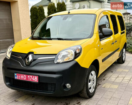 Желтый Рено Кенгу, объемом двигателя 0 л и пробегом 50 тыс. км за 10404 $, фото 4 на Automoto.ua