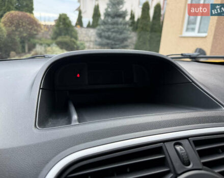 Желтый Рено Кенгу, объемом двигателя 0 л и пробегом 50 тыс. км за 10404 $, фото 27 на Automoto.ua