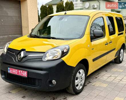 Желтый Рено Кенгу, объемом двигателя 0 л и пробегом 50 тыс. км за 10404 $, фото 5 на Automoto.ua