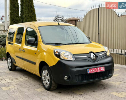 Желтый Рено Кенгу, объемом двигателя 0 л и пробегом 50 тыс. км за 10404 $, фото 2 на Automoto.ua