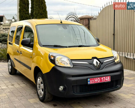 Желтый Рено Кенгу, объемом двигателя 0 л и пробегом 50 тыс. км за 10404 $, фото 1 на Automoto.ua