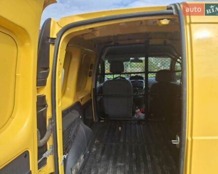 Жовтий Рено Кєнгу, об'ємом двигуна 0 л та пробігом 65 тис. км за 8600 $, фото 4 на Automoto.ua