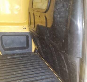 Желтый Рено Кенгу, объемом двигателя 1.46 л и пробегом 100 тыс. км за 5000 $, фото 11 на Automoto.ua