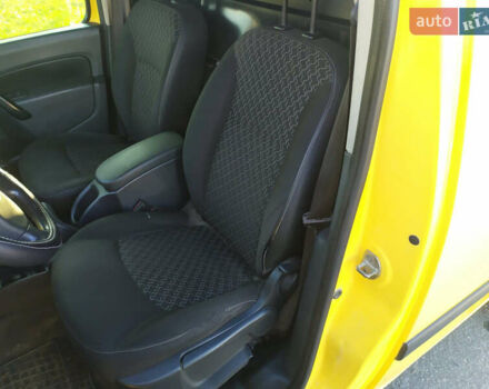 Желтый Рено Кенгу, объемом двигателя 0 л и пробегом 111 тыс. км за 5500 $, фото 22 на Automoto.ua