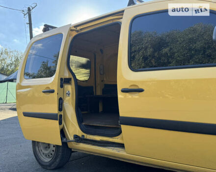 Желтый Рено Кенгу, объемом двигателя 0 л и пробегом 111 тыс. км за 5500 $, фото 13 на Automoto.ua