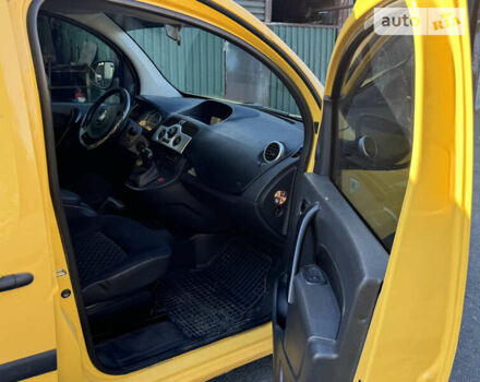 Желтый Рено Кенгу, объемом двигателя 0 л и пробегом 111 тыс. км за 5500 $, фото 12 на Automoto.ua