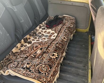 Желтый Рено Кенгу, объемом двигателя 1.9 л и пробегом 299 тыс. км за 1999 $, фото 3 на Automoto.ua