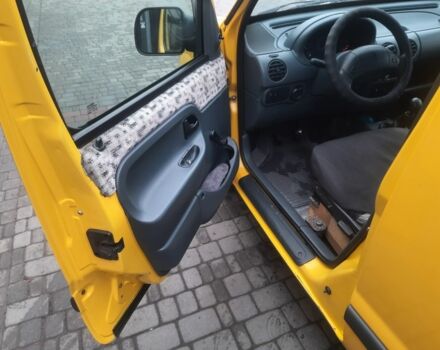 Желтый Рено Кенгу, объемом двигателя 1.9 л и пробегом 216 тыс. км за 3250 $, фото 16 на Automoto.ua