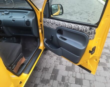 Желтый Рено Кенгу, объемом двигателя 1.9 л и пробегом 216 тыс. км за 3250 $, фото 20 на Automoto.ua