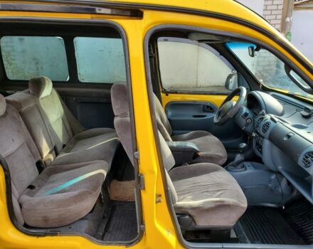 Желтый Рено Кенгу, объемом двигателя 1.9 л и пробегом 300 тыс. км за 2500 $, фото 4 на Automoto.ua