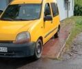 Желтый Рено Кенгу, объемом двигателя 1.9 л и пробегом 165 тыс. км за 1900 $, фото 1 на Automoto.ua