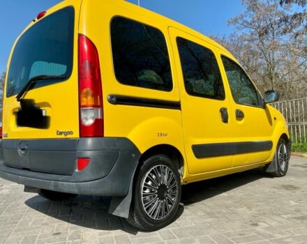 Желтый Рено Кенгу, объемом двигателя 0 л и пробегом 166 тыс. км за 3750 $, фото 4 на Automoto.ua