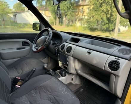 Жовтий Рено Кєнгу, об'ємом двигуна 1.5 л та пробігом 320 тис. км за 3899 $, фото 7 на Automoto.ua