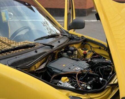 Рено Кєнгу 2003 у Дніпро (Дніпропетровську) на Automoto.ua Жовтий Рено Кєнгу, об'ємом двигуна 1.9 л та пробігом 230 тис. км за 2800 $, фото 6 на Automoto.ua