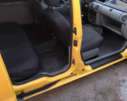 Желтый Рено Кенгу, объемом двигателя 1.5 л и пробегом 320 тыс. км за 4400 $, фото 11 на Automoto.ua