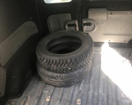 Желтый Рено Кенгу, объемом двигателя 0 л и пробегом 100 тыс. км за 2000 $, фото 10 на Automoto.ua