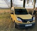 Желтый Рено Кенгу, объемом двигателя 1.5 л и пробегом 226 тыс. км за 3950 $, фото 1 на Automoto.ua