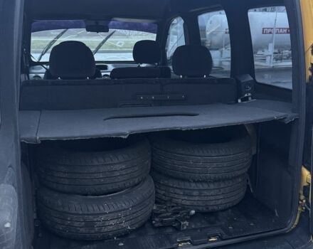 Жовтий Рено Кєнгу, об'ємом двигуна 1.5 л та пробігом 273 тис. км за 3600 $, фото 4 на Automoto.ua