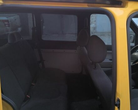 Желтый Рено Кенгу, объемом двигателя 1.5 л и пробегом 320 тыс. км за 4400 $, фото 8 на Automoto.ua