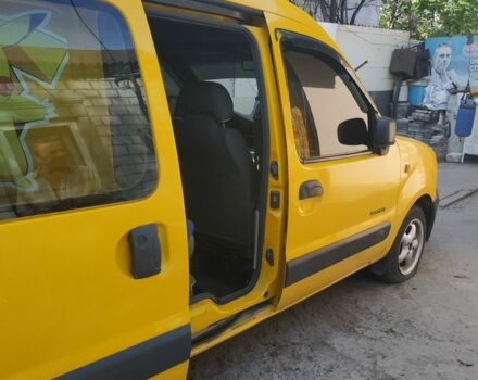 Желтый Рено Кенгу, объемом двигателя 0 л и пробегом 100 тыс. км за 2000 $, фото 1 на Automoto.ua
