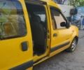 Желтый Рено Кенгу, объемом двигателя 0 л и пробегом 100 тыс. км за 2000 $, фото 1 на Automoto.ua
