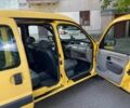 Желтый Рено Кенгу, объемом двигателя 1.5 л и пробегом 170 тыс. км за 3350 $, фото 5 на Automoto.ua