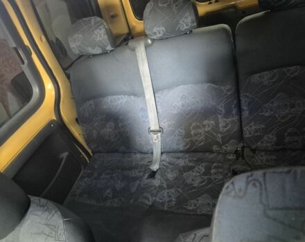 Желтый Рено Кенгу, объемом двигателя 1.5 л и пробегом 262 тыс. км за 4200 $, фото 17 на Automoto.ua