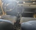Желтый Рено Кенгу, объемом двигателя 1.5 л и пробегом 262 тыс. км за 4200 $, фото 1 на Automoto.ua
