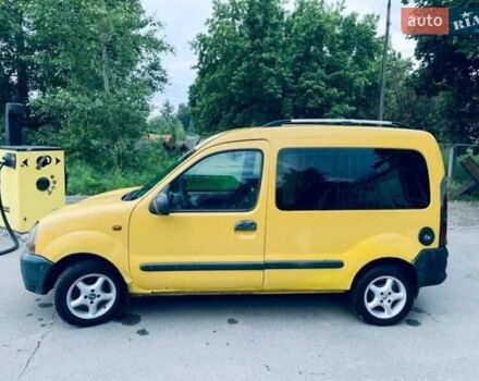 Желтый Рено Кенгу, объемом двигателя 1.1 л и пробегом 300 тыс. км за 2800 $, фото 2 на Automoto.ua