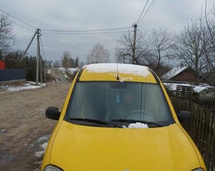 Желтый Рено Кенгу, объемом двигателя 1.9 л и пробегом 189 тыс. км за 3500 $, фото 1 на Automoto.ua