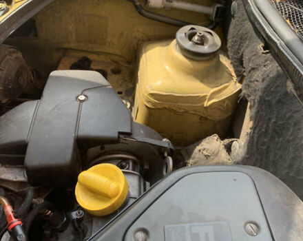 Желтый Рено Кенгу, объемом двигателя 1.9 л и пробегом 330 тыс. км за 2200 $, фото 13 на Automoto.ua