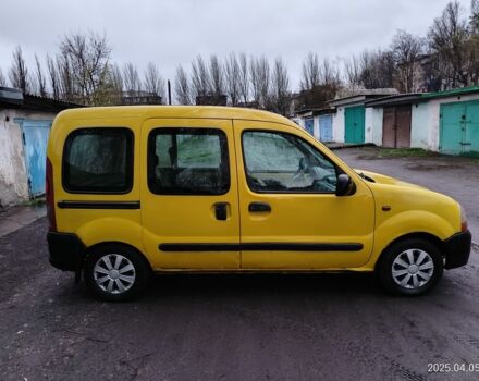 Желтый Рено Кенгу, объемом двигателя 1.9 л и пробегом 360 тыс. км за 2028 $, фото 2 на Automoto.ua
