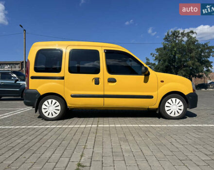 Желтый Рено Кенгу, объемом двигателя 1.87 л и пробегом 343 тыс. км за 2800 $, фото 3 на Automoto.ua