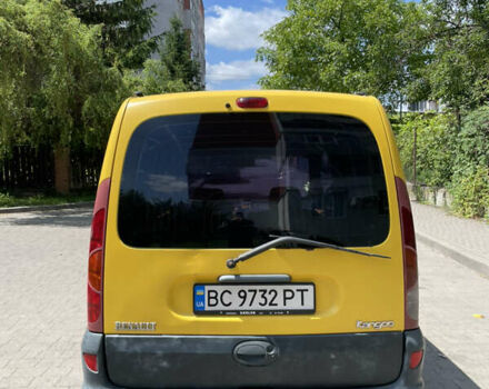 Желтый Рено Кенгу, объемом двигателя 1.9 л и пробегом 235 тыс. км за 2100 $, фото 3 на Automoto.ua
