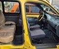 Желтый Рено Кенгу, объемом двигателя 1.87 л и пробегом 224 тыс. км за 2150 $, фото 4 на Automoto.ua
