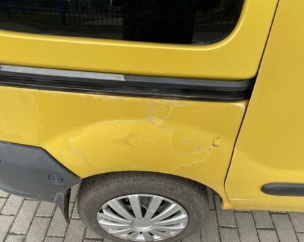 Желтый Рено Кенгу, объемом двигателя 1.9 л и пробегом 330 тыс. км за 2250 $, фото 7 на Automoto.ua