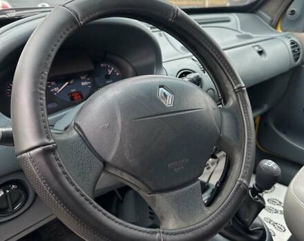 Желтый Рено Кенгу, объемом двигателя 1.9 л и пробегом 215 тыс. км за 2500 $, фото 10 на Automoto.ua