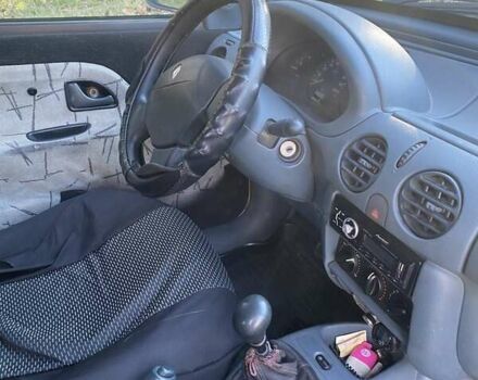 Желтый Рено Кенгу, объемом двигателя 1.9 л и пробегом 280 тыс. км за 3300 $, фото 9 на Automoto.ua