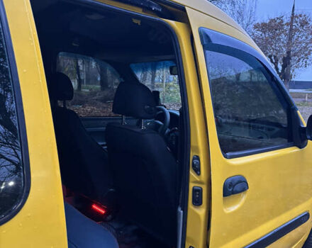 Желтый Рено Кенгу, объемом двигателя 1.87 л и пробегом 358 тыс. км за 3000 $, фото 18 на Automoto.ua