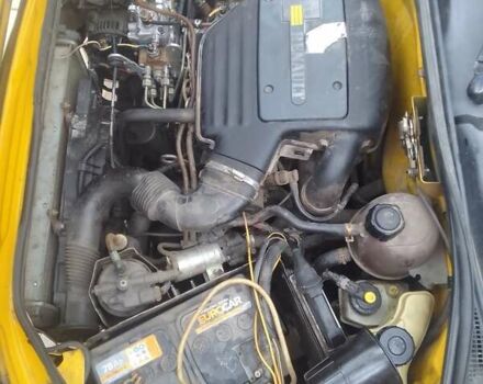 Желтый Рено Кенгу, объемом двигателя 1.87 л и пробегом 340 тыс. км за 3000 $, фото 3 на Automoto.ua