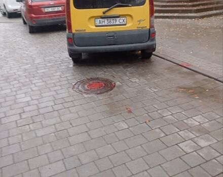 Желтый Рено Кенгу, объемом двигателя 1.9 л и пробегом 120 тыс. км за 2600 $, фото 6 на Automoto.ua