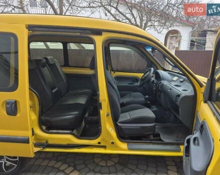 Желтый Рено Кенгу, объемом двигателя 1.9 л и пробегом 300 тыс. км за 2500 $, фото 6 на Automoto.ua