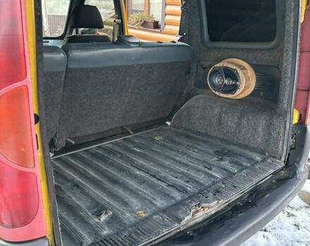 Желтый Рено Кенгу, объемом двигателя 1.87 л и пробегом 358 тыс. км за 3000 $, фото 31 на Automoto.ua