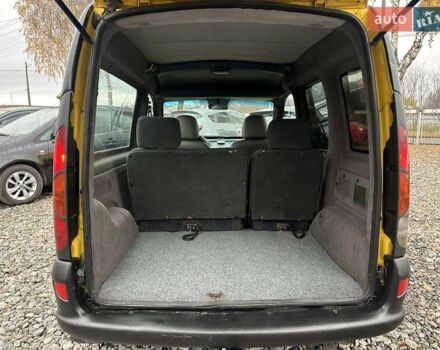 Желтый Рено Кенгу, объемом двигателя 1.9 л и пробегом 215 тыс. км за 2500 $, фото 17 на Automoto.ua