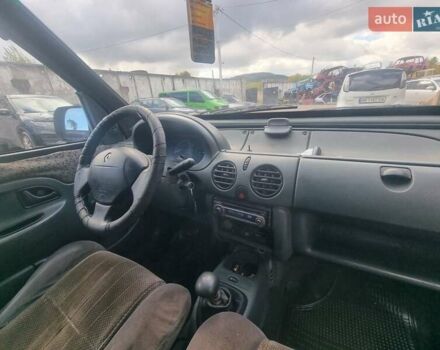 Желтый Рено Кенгу, объемом двигателя 1.87 л и пробегом 305 тыс. км за 2150 $, фото 1 на Automoto.ua
