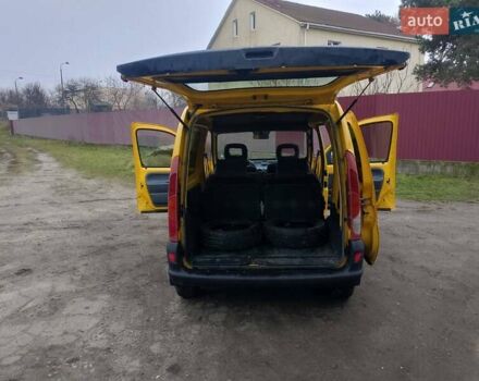 Желтый Рено Кенгу, объемом двигателя 1.9 л и пробегом 215 тыс. км за 3000 $, фото 4 на Automoto.ua