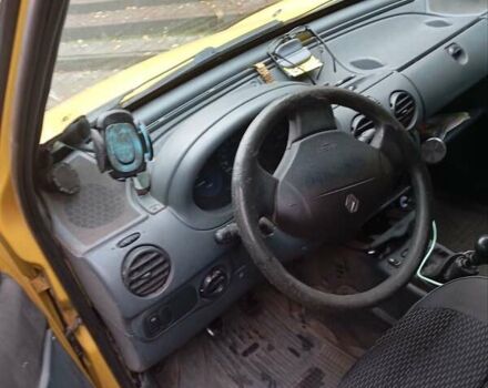 Желтый Рено Кенгу, объемом двигателя 1.9 л и пробегом 120 тыс. км за 2600 $, фото 1 на Automoto.ua