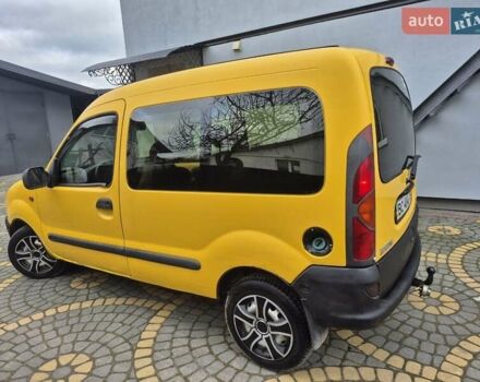 Желтый Рено Кенгу, объемом двигателя 1.9 л и пробегом 300 тыс. км за 2500 $, фото 4 на Automoto.ua